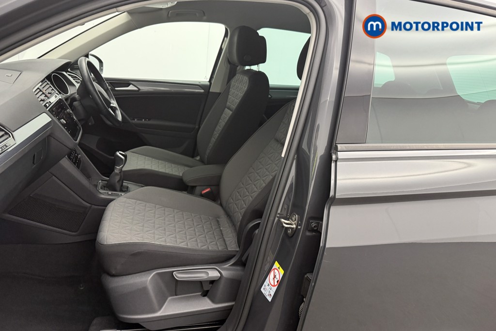 Volkswagen Tiguan Life Manual Petrol SUV - Stock Number (1633677) - 2nd supplementary image