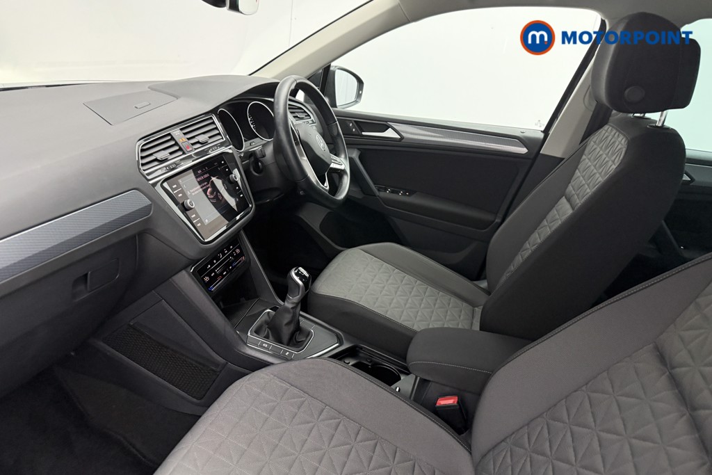 Volkswagen Tiguan Life Manual Petrol SUV - Stock Number (1633677) - 3rd supplementary image