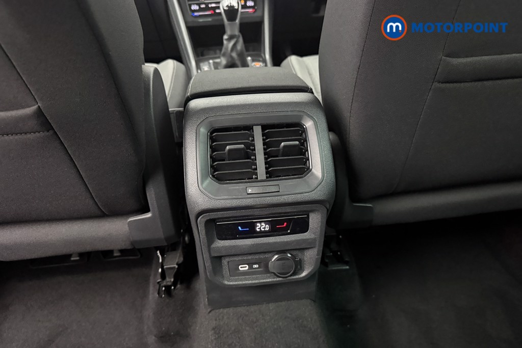 Volkswagen Tiguan Life Manual Petrol SUV - Stock Number (1633677) - 7th supplementary image