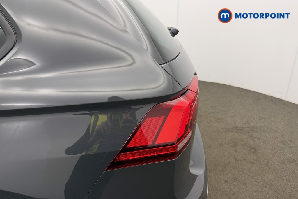 Volkswagen Tiguan Life Manual Petrol SUV - Stock Number (1633677) - 9th supplementary image