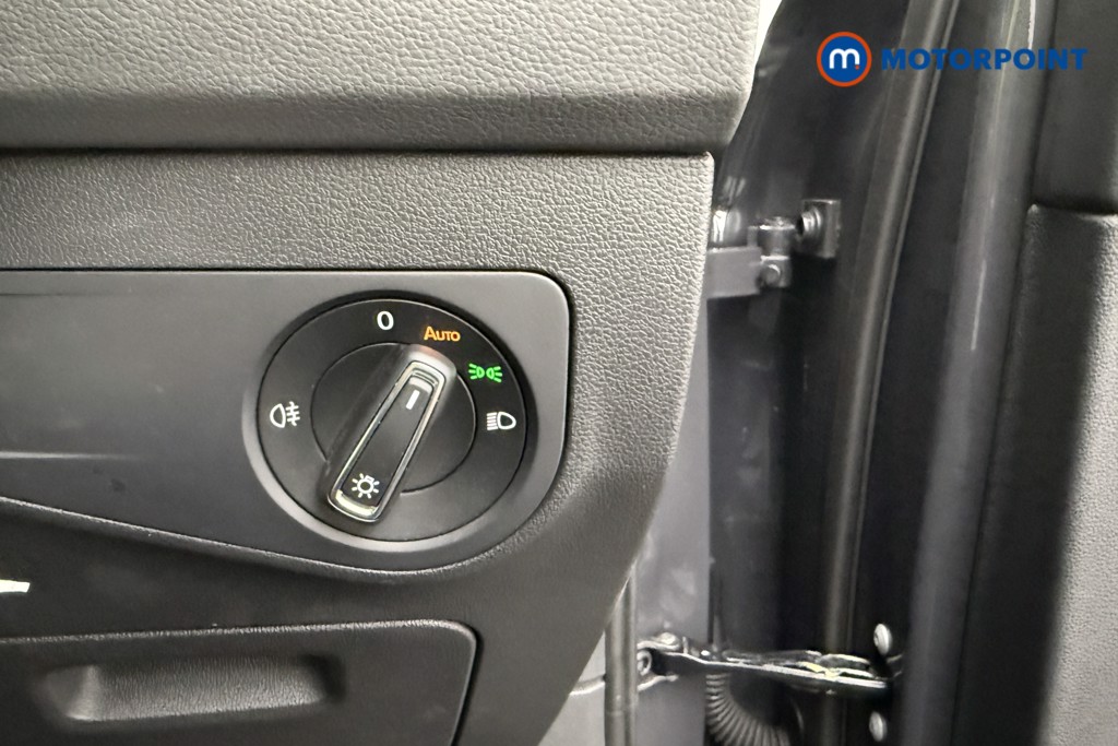 Volkswagen Tiguan Life Manual Petrol SUV - Stock Number (1633677) - 20th supplementary image