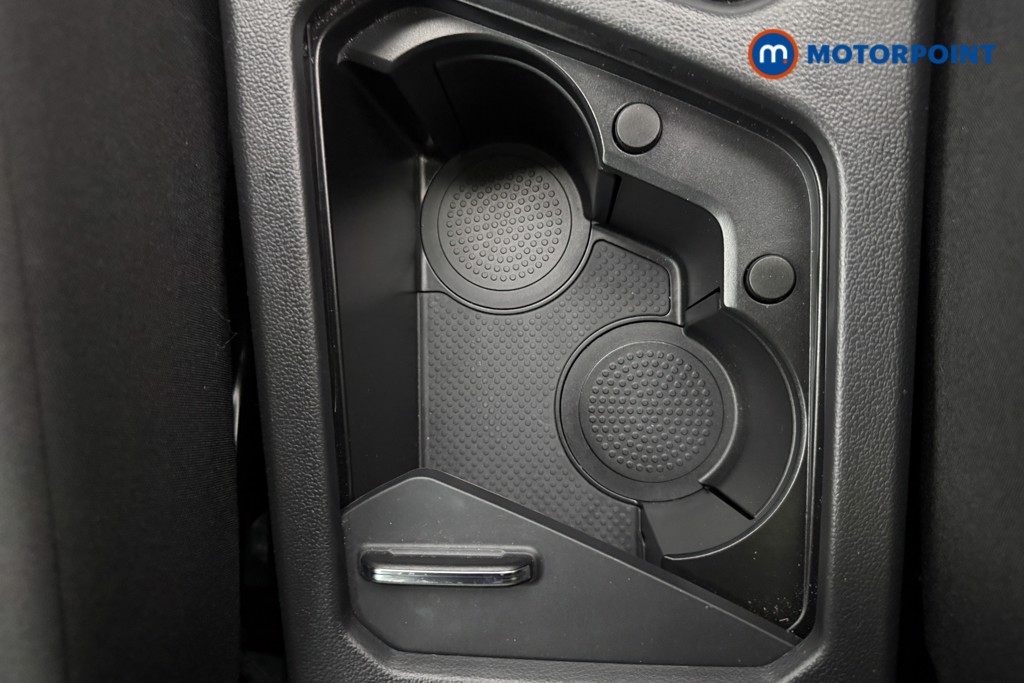 Volkswagen Tiguan Life Manual Petrol SUV - Stock Number (1633677) - 21st supplementary image