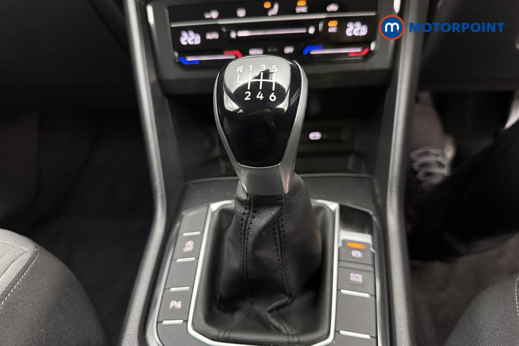 Volkswagen Tiguan Life Manual Petrol SUV - Stock Number (1633677) - 22nd supplementary image