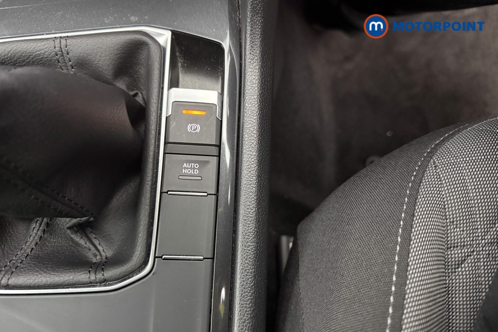 Volkswagen Tiguan Life Manual Petrol SUV - Stock Number (1633677) - 24th supplementary image
