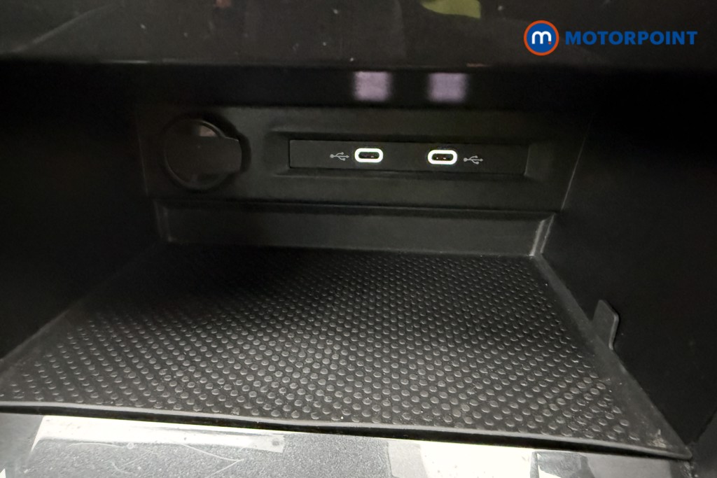 Volkswagen Tiguan Life Manual Petrol SUV - Stock Number (1633677) - 25th supplementary image