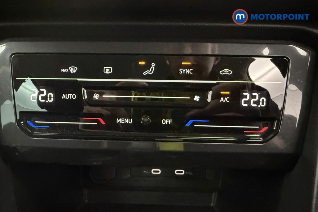 Volkswagen Tiguan Life Manual Petrol SUV - Stock Number (1633677) - 26th supplementary image