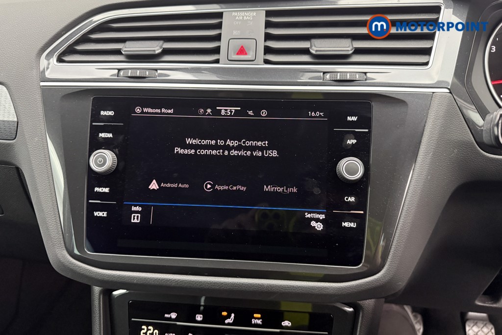 Volkswagen Tiguan Life Manual Petrol SUV - Stock Number (1633677) - 28th supplementary image