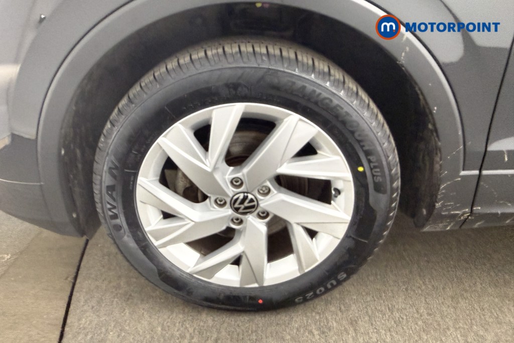 Volkswagen Tiguan Life Manual Petrol SUV - Stock Number (1633677) - 35th supplementary image