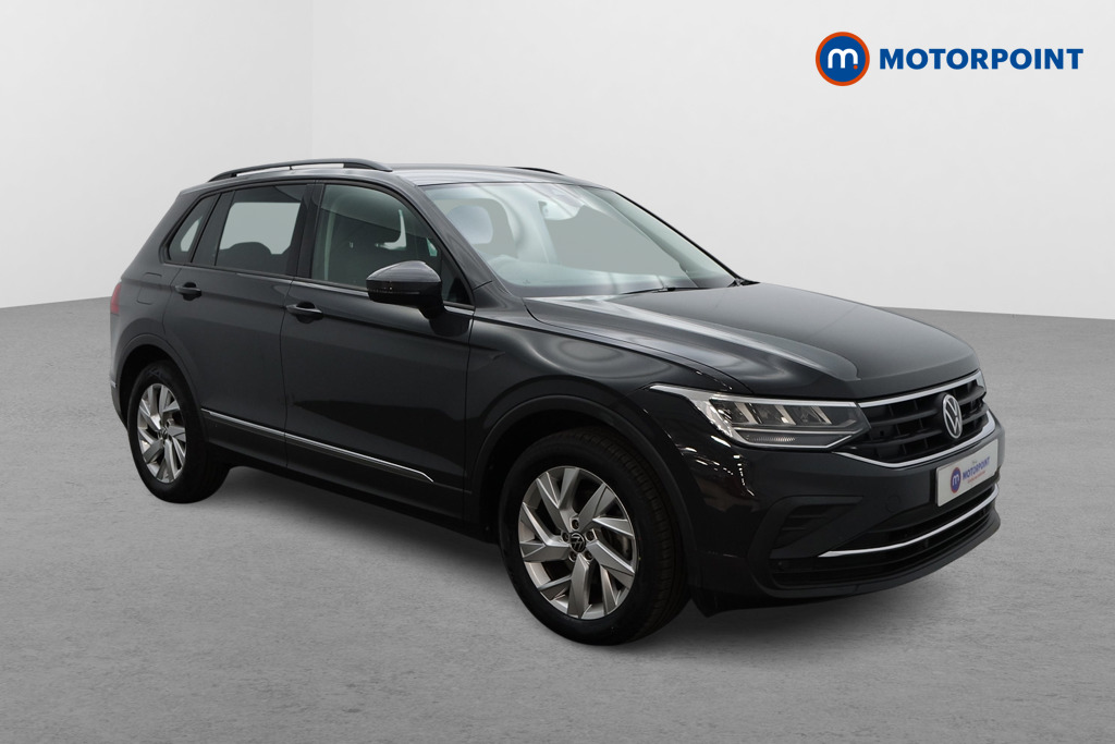Volkswagen Tiguan Life Manual Petrol SUV - Stock Number (1633677) - Drivers side front corner
