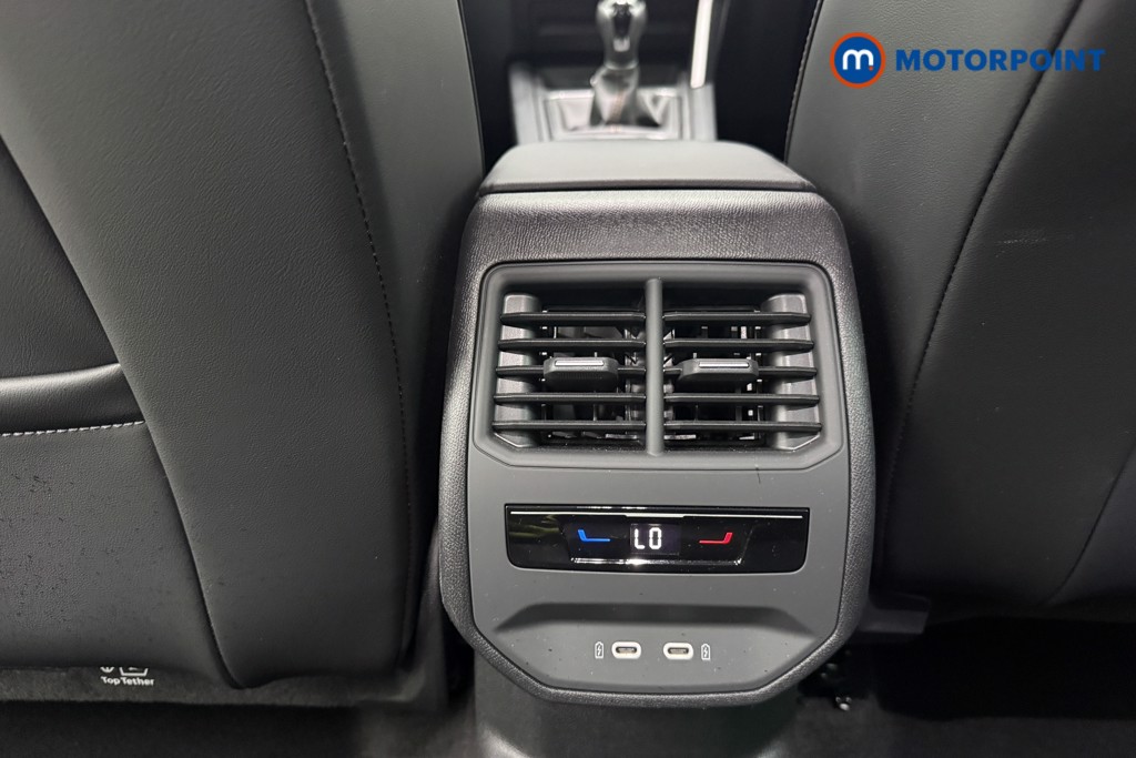 Cupra Leon V1 Manual Petrol Hatchback - Stock Number (1633709) - 5th supplementary image