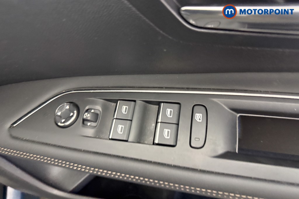 Peugeot 3008 GT Automatic Petrol Plug-In Hybrid SUV - Stock Number (1634342) - 10th supplementary image