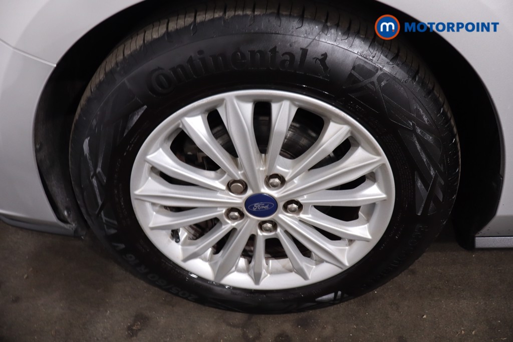 Ford Focus Titanium Edition Manual Petrol Hatchback - Stock Number (1634466) - 9th supplementary image