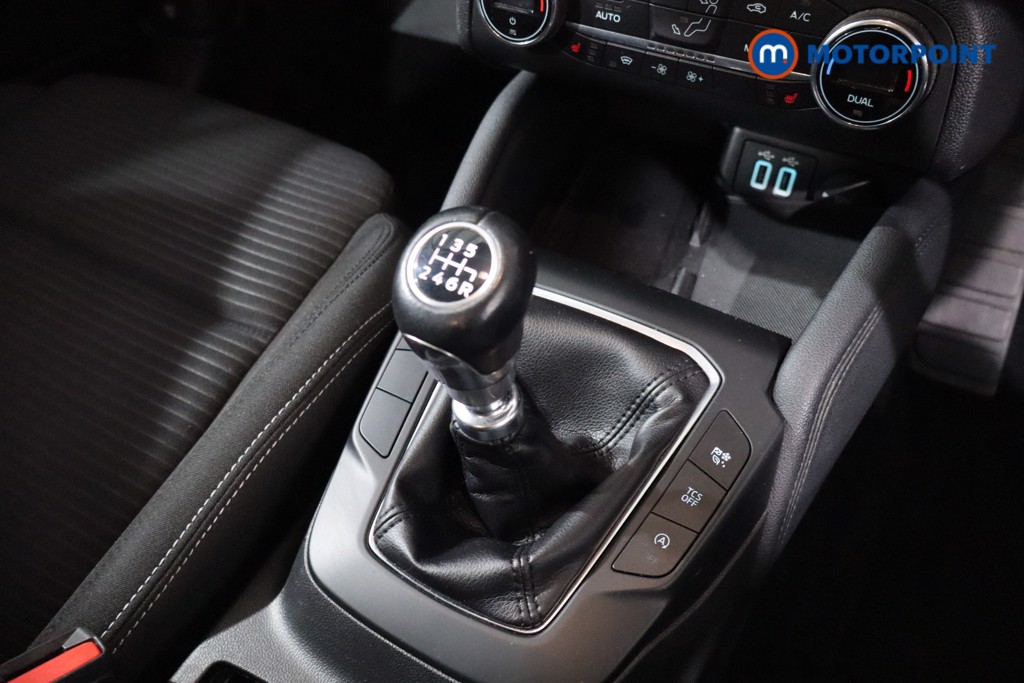 Ford Focus Titanium Edition Manual Petrol Hatchback - Stock Number (1634466) - 18th supplementary image