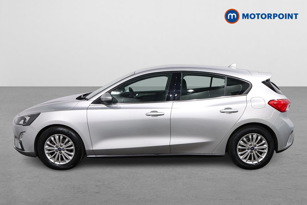 Ford Focus Titanium Edition Manual Petrol Hatchback - Stock Number (1634466) - Passenger side