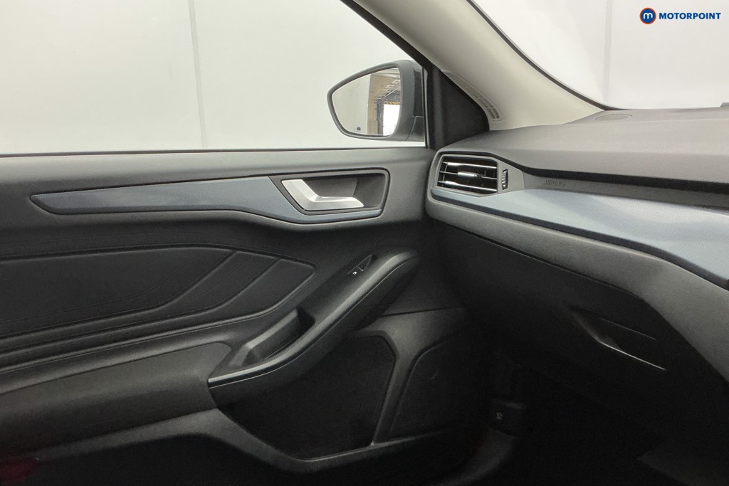 Ford Focus Active Edition Manual Petrol Hatchback - Stock Number (1634761) - 21st supplementary image