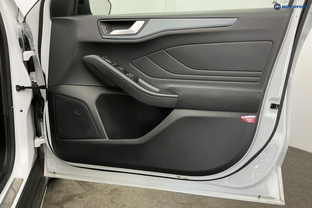 Ford Focus Active Edition Manual Petrol Hatchback - Stock Number (1634761) - 25th supplementary image