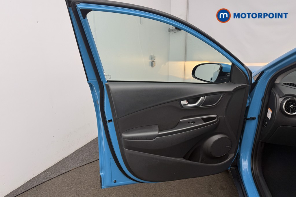 Hyundai Kona Premium Automatic Petrol-Electric Hybrid SUV - Stock Number (1635077) - 4th supplementary image