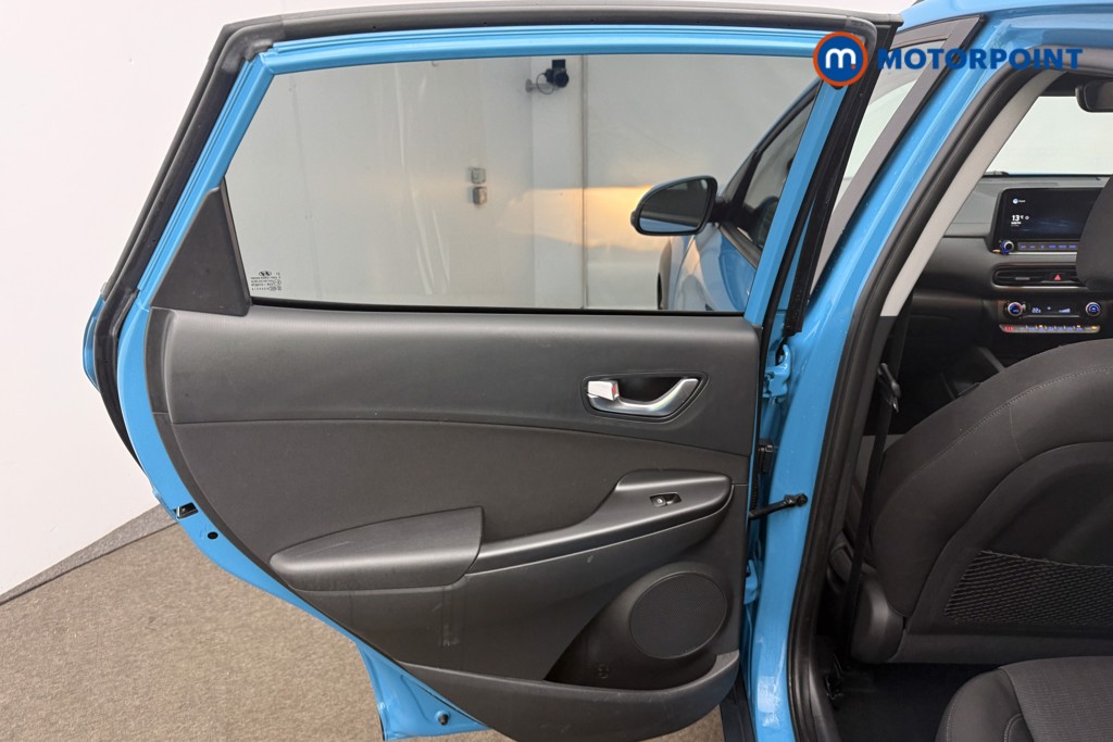 Hyundai Kona Premium Automatic Petrol-Electric Hybrid SUV - Stock Number (1635077) - 7th supplementary image