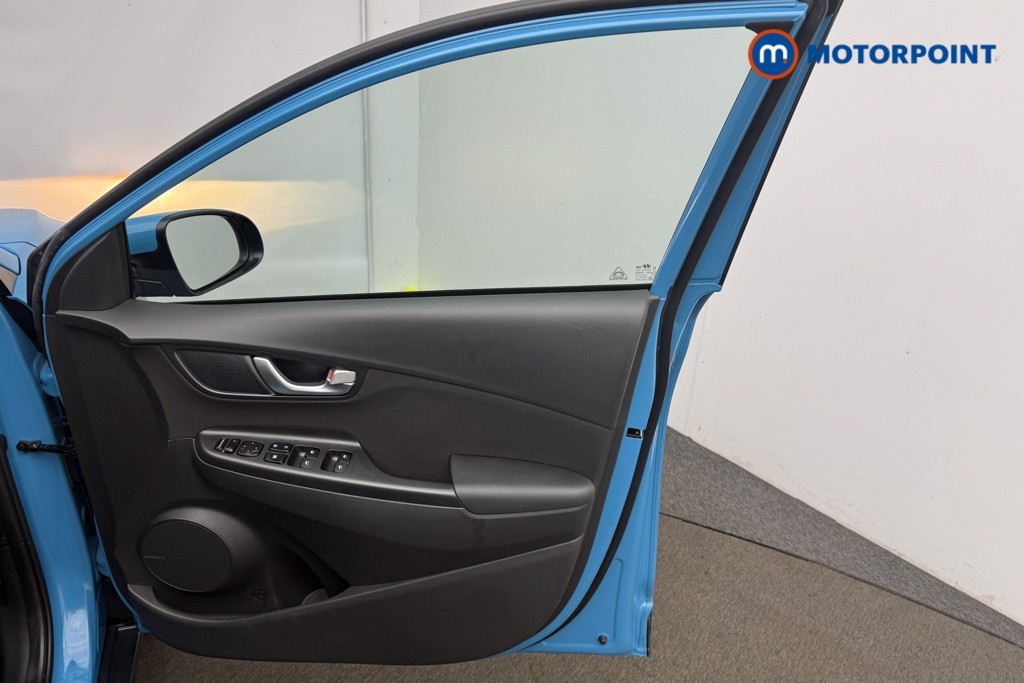 Hyundai Kona Premium Automatic Petrol-Electric Hybrid SUV - Stock Number (1635077) - 18th supplementary image
