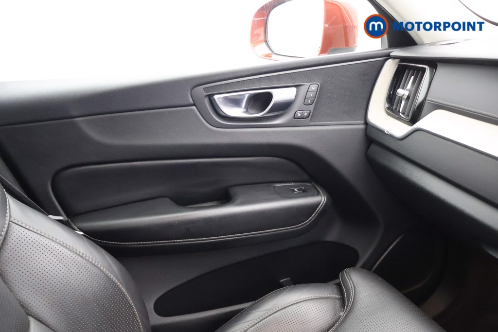 Volvo Xc60 Inscription Pro Automatic Petrol Plug-In Hybrid SUV - Stock Number (1635251) - 10th supplementary image