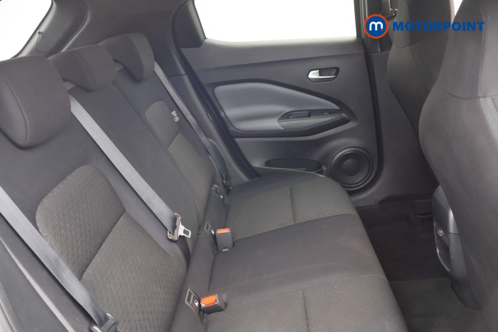 Nissan Juke N-Connecta Manual Petrol SUV - Stock Number (1635256) - 14th supplementary image