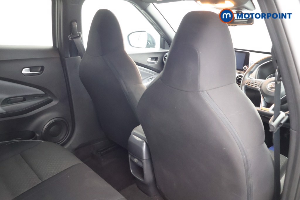 Nissan Juke N-Connecta Manual Petrol SUV - Stock Number (1635256) - 15th supplementary image
