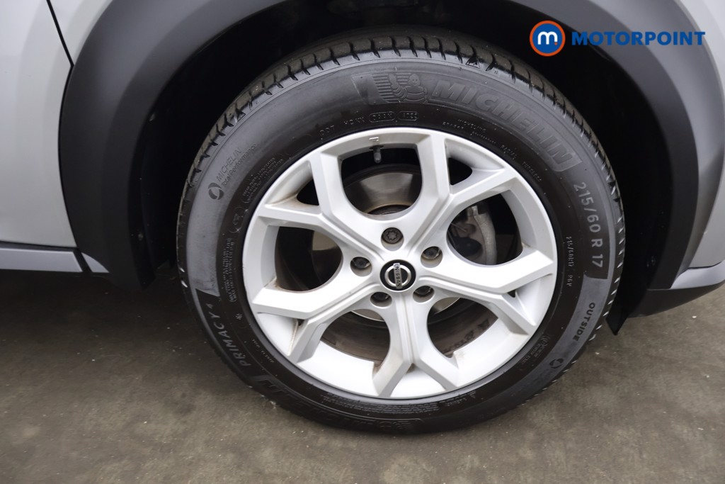 Nissan Juke N-Connecta Manual Petrol SUV - Stock Number (1635256) - 21st supplementary image
