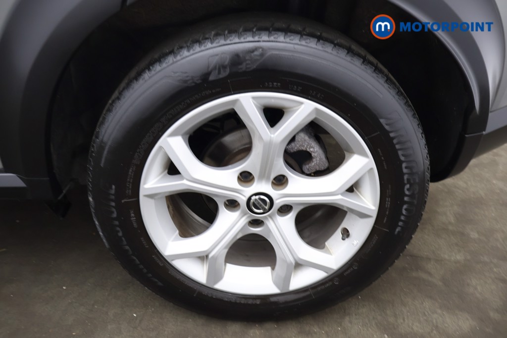 Nissan Juke N-Connecta Manual Petrol SUV - Stock Number (1635256) - 23rd supplementary image
