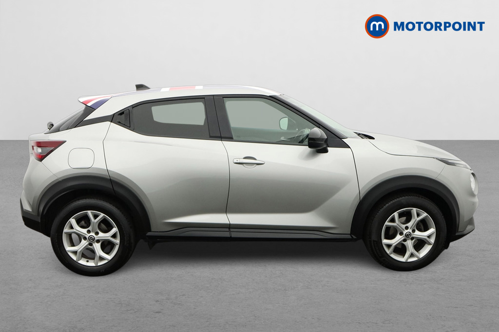 Nissan Juke N-Connecta Manual Petrol SUV - Stock Number (1635256) - Drivers side