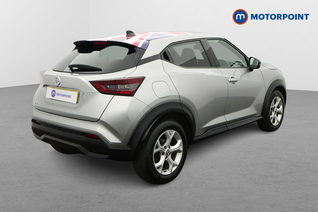 Nissan Juke N-Connecta Manual Petrol SUV - Stock Number (1635256) - Drivers side rear corner