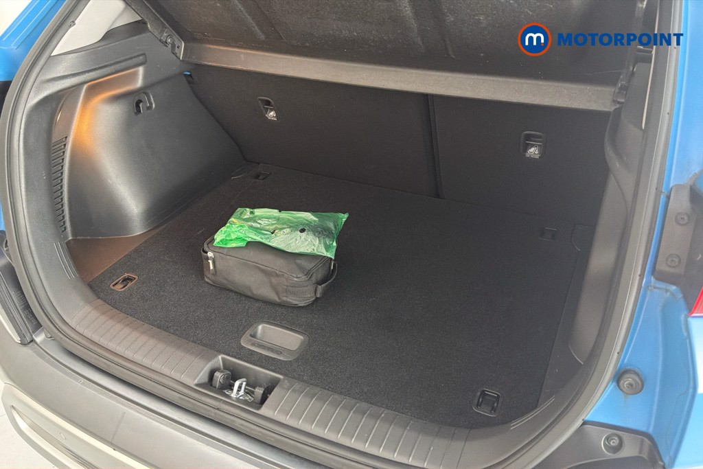 Hyundai Kona Premium Manual Petrol SUV - Stock Number (1635808) - 33rd supplementary image