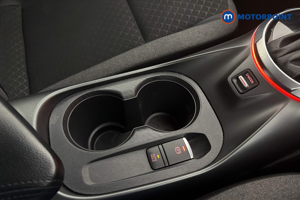 Nissan Juke N-Connecta Automatic Petrol SUV - Stock Number (1635853) - 16th supplementary image
