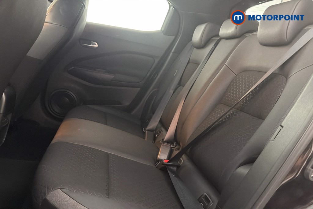 Nissan Juke N-Connecta Automatic Petrol SUV - Stock Number (1635853) - 28th supplementary image