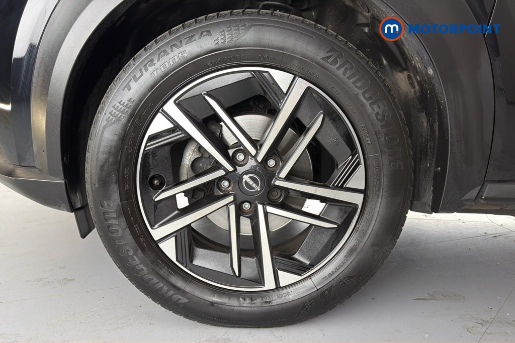 Nissan Juke N-Connecta Automatic Petrol SUV - Stock Number (1635853) - 47th supplementary image