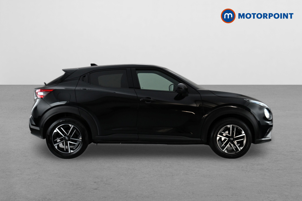 Nissan Juke N-Connecta Automatic Petrol SUV - Stock Number (1635853) - Drivers side