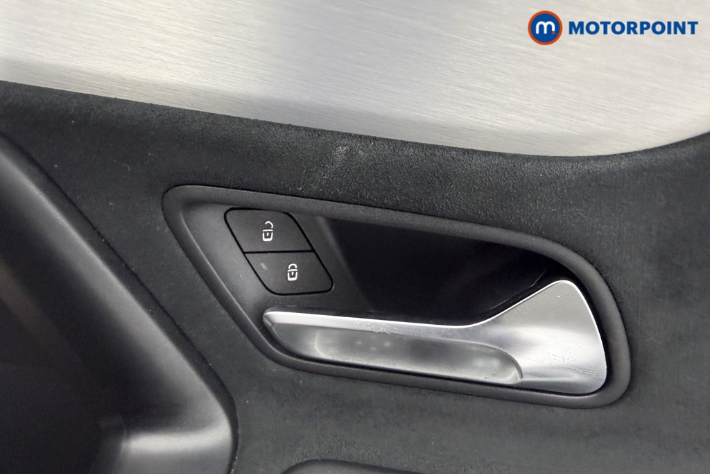 Mercedes-Benz CLA Amg Line Automatic Petrol Plug-In Hybrid Estate - Stock Number (1636312) - 11th supplementary image