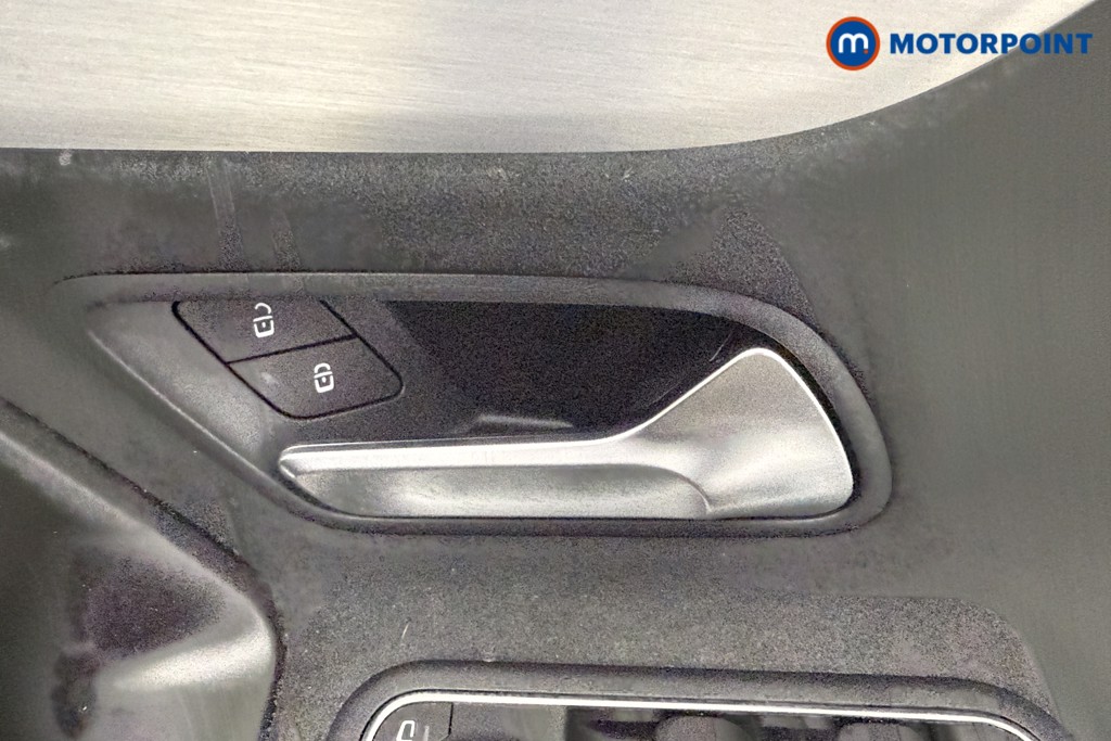 Mercedes-Benz CLA Amg Line Automatic Petrol Coupe - Stock Number (1636315) - 10th supplementary image
