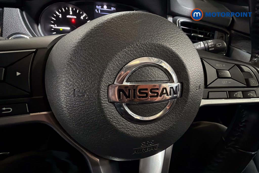 Nissan X-Trail Tekna Automatic Diesel SUV - Stock Number (1636354) - 5th supplementary image