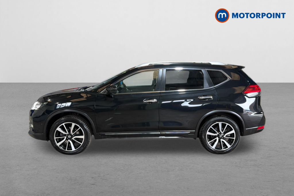 Nissan X-Trail Tekna Automatic Diesel SUV - Stock Number (1636354) - Passenger side