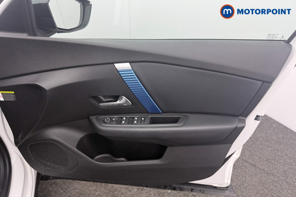 Citroen C4 Shine Automatic Electric Hatchback - Stock Number (1636517) - 8th supplementary image