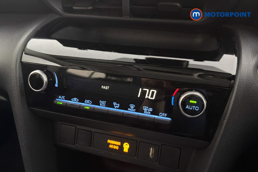 Toyota Yaris Cross Icon Automatic Petrol-Electric Hybrid Estate - Stock Number (1636673) - 12th supplementary image