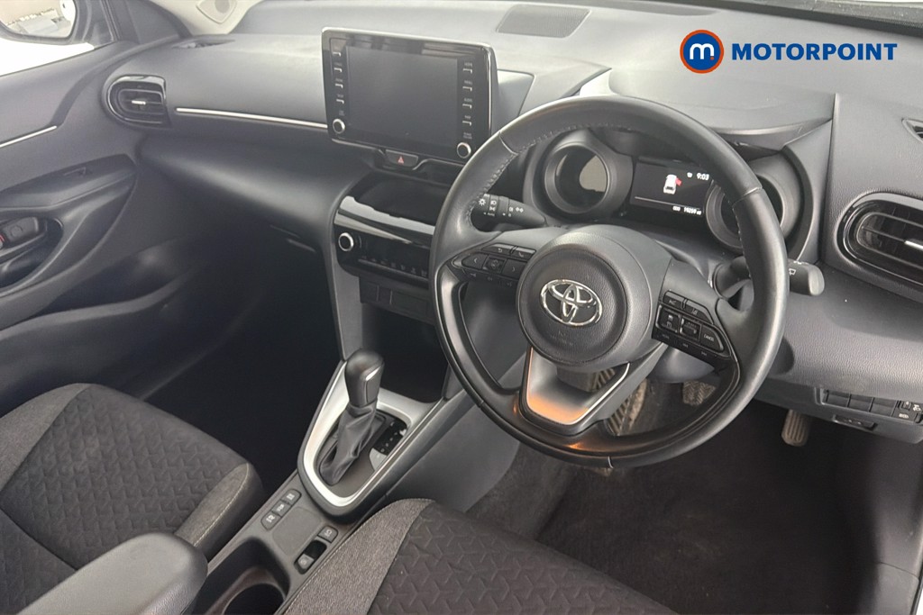 Toyota Yaris Cross Icon Automatic Petrol-Electric Hybrid Estate - Stock Number (1636673) - 1st supplementary image