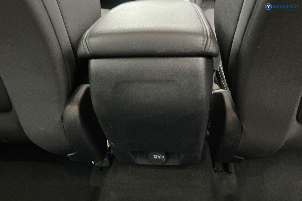 Ford Focus Titanium Automatic Petrol Hatchback - Stock Number (1637010) - 14th supplementary image