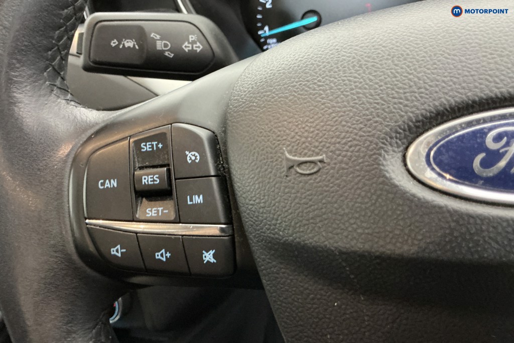 Ford Focus Titanium Automatic Petrol Hatchback - Stock Number (1637010) - 24th supplementary image