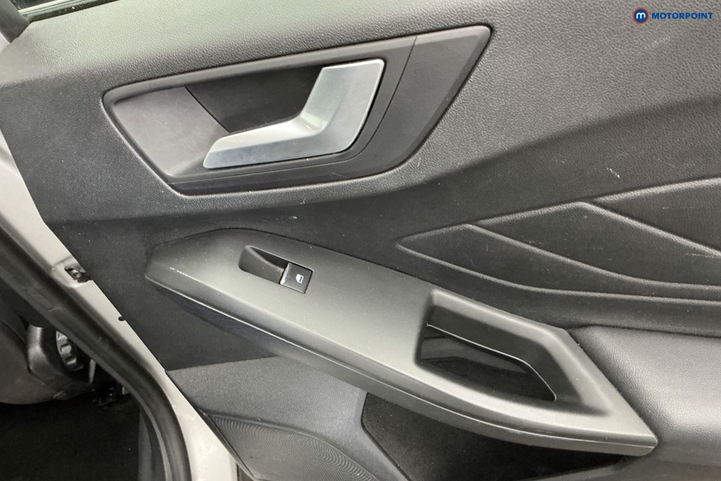 Ford Focus Titanium Automatic Petrol Hatchback - Stock Number (1637010) - 32nd supplementary image
