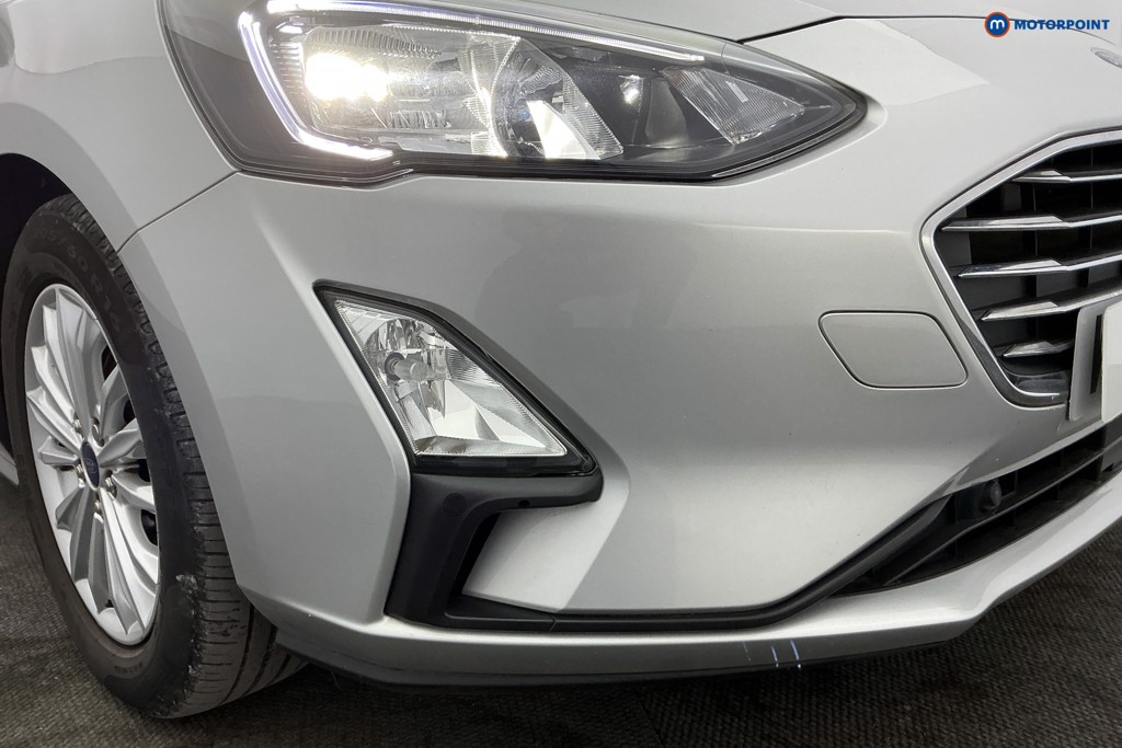 Ford Focus Titanium Automatic Petrol Hatchback - Stock Number (1637010) - 34th supplementary image