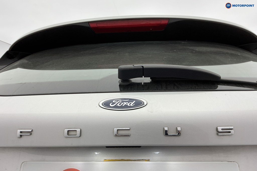 Ford Focus Titanium Automatic Petrol Hatchback - Stock Number (1637010) - 36th supplementary image