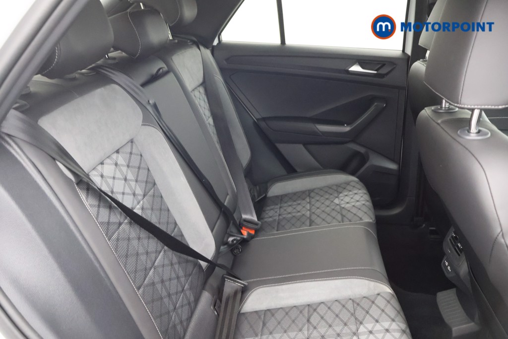 Volkswagen T-Roc R-Line Manual Petrol SUV - Stock Number (1637023) - 14th supplementary image