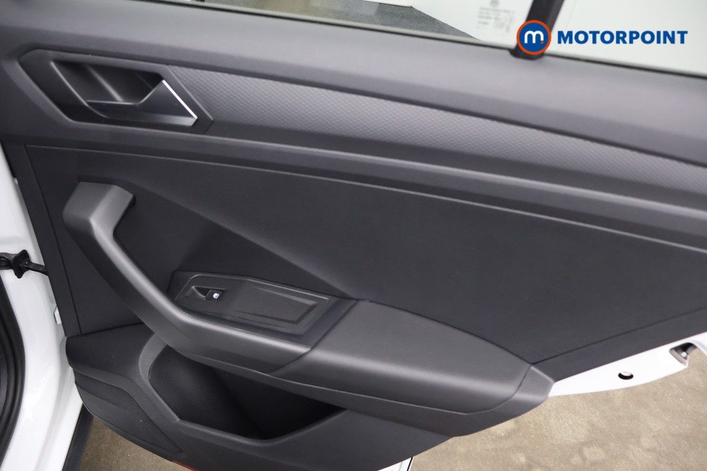 Volkswagen T-Roc R-Line Manual Petrol SUV - Stock Number (1637023) - 16th supplementary image