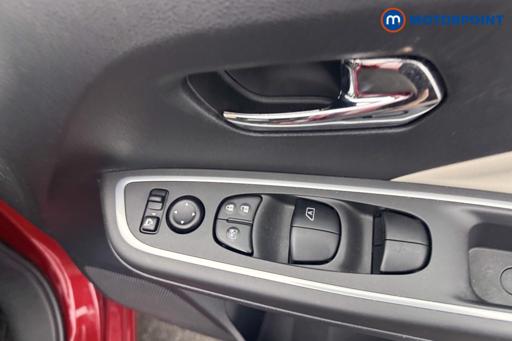 Nissan Micra Tekna Manual Petrol Hatchback - Stock Number (1637041) - 10th supplementary image